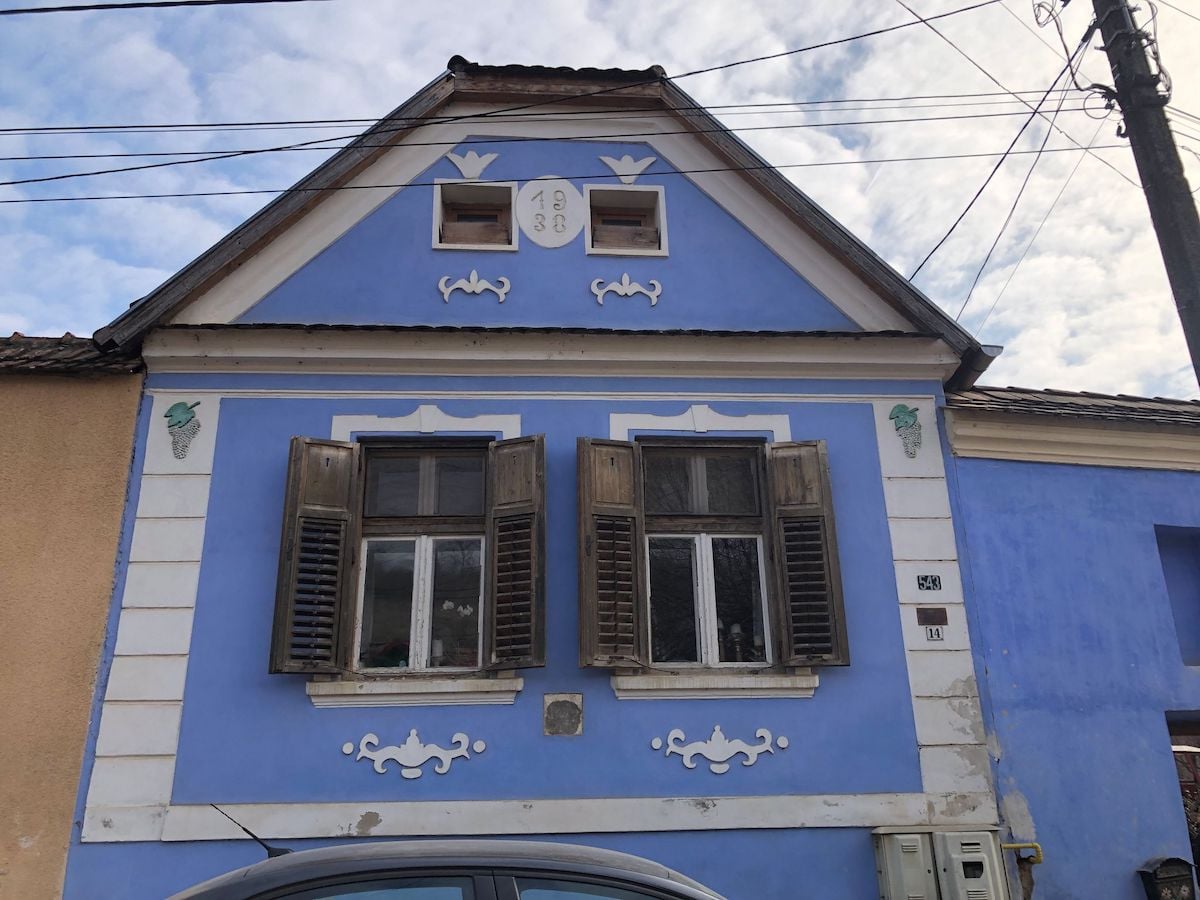 Am fost la punctul gastronomic Bio-Moșna, locul din județul Sibiu admirat și de jurnaliștii de la National Geographic. Gazdă: Aici, oamenii experimentează viața de la țară și mănâncă preparate făcute în gospodăria noastră