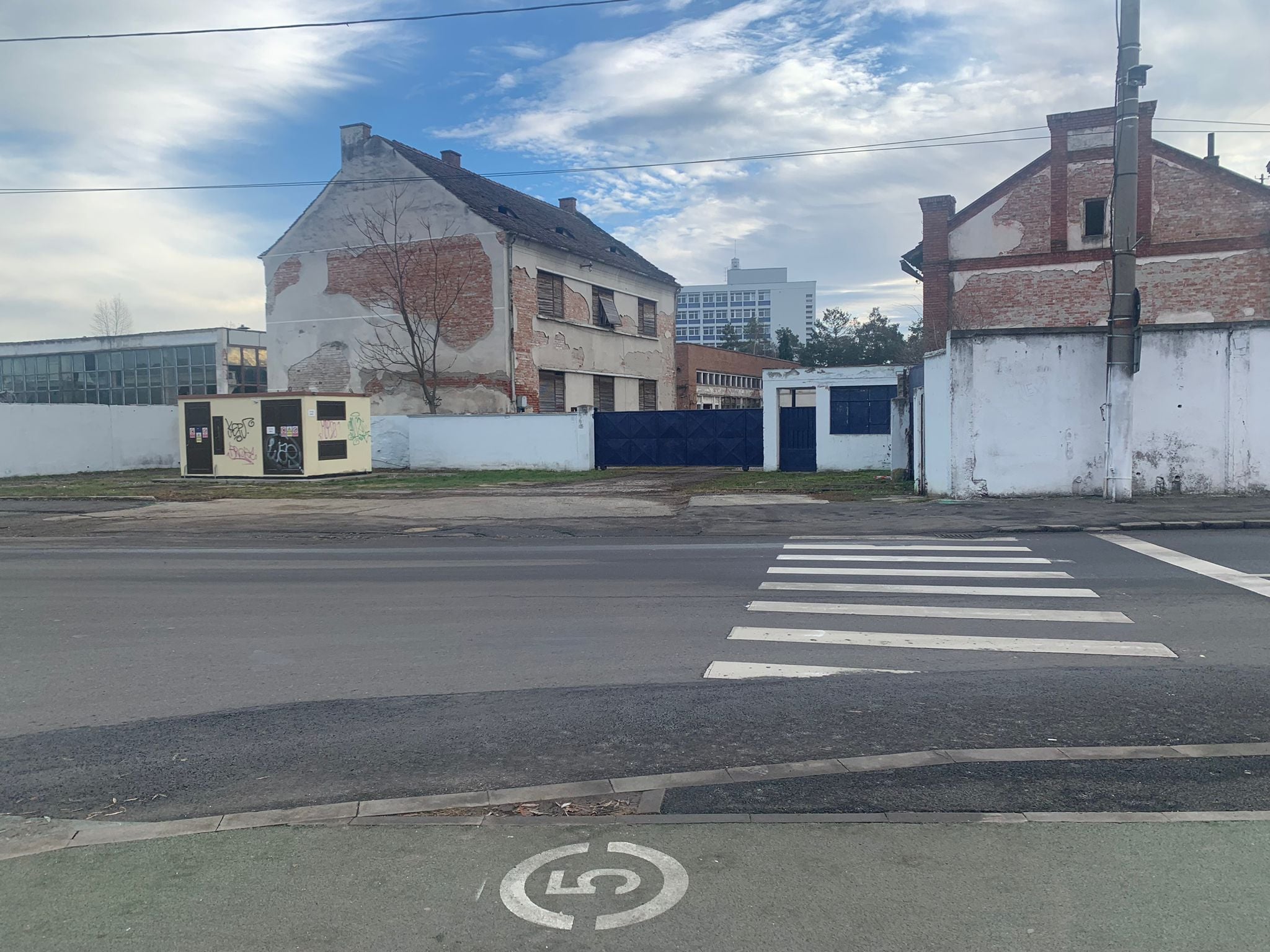 hale-rieger-independenta-iwyx