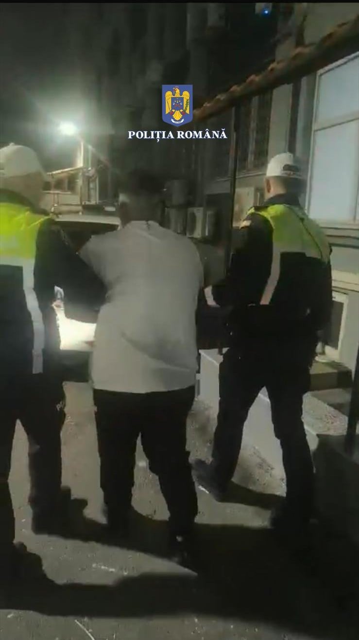 Actualizare. Șoferul oprit pe Valea Oltului după o urmărire în trafic este sibian. Are 26 de ani