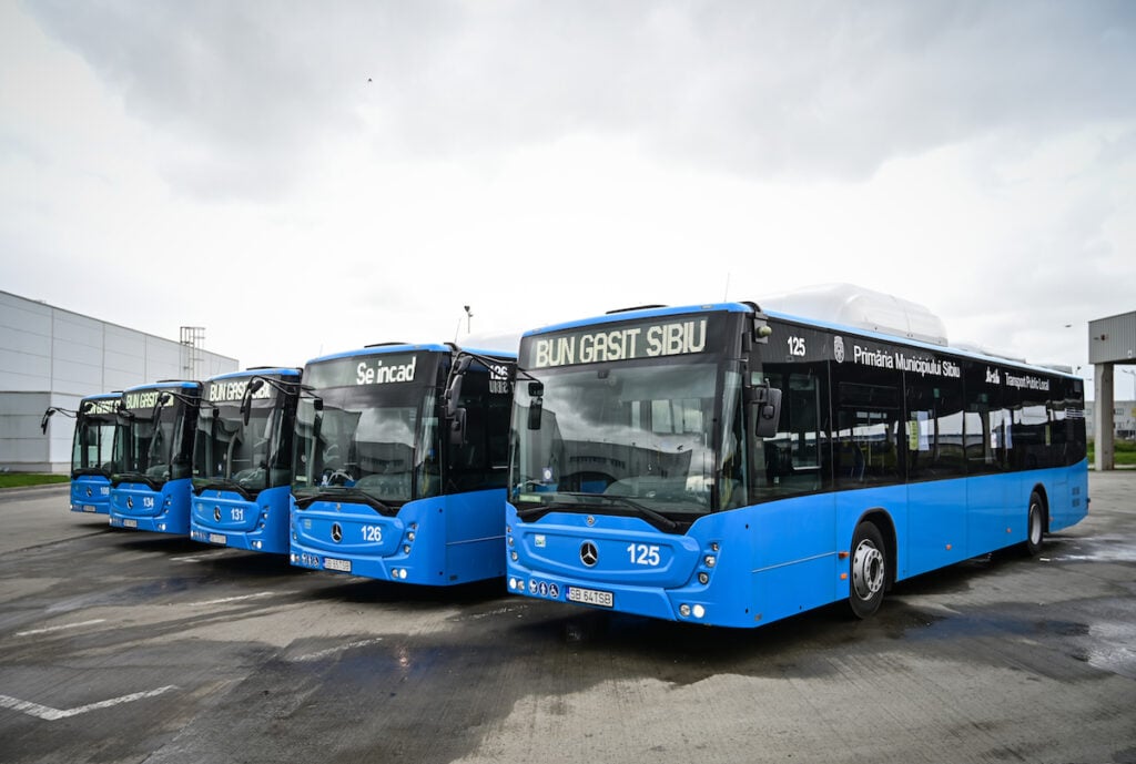 ZEPPELIN STUDIO    FOCUS AGENCY