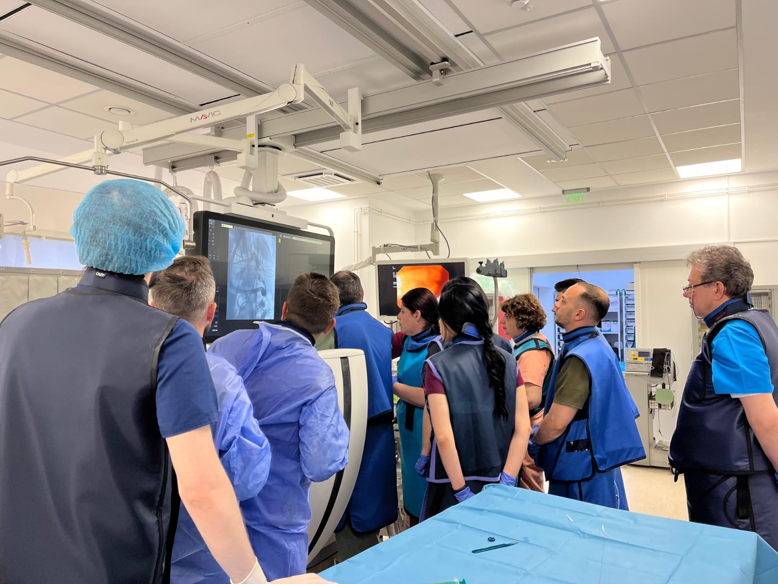 Premieră medicală la Spitalul Județean Sibiu: intervenție complexă pentru tratarea unei afecțiuni biliare severe