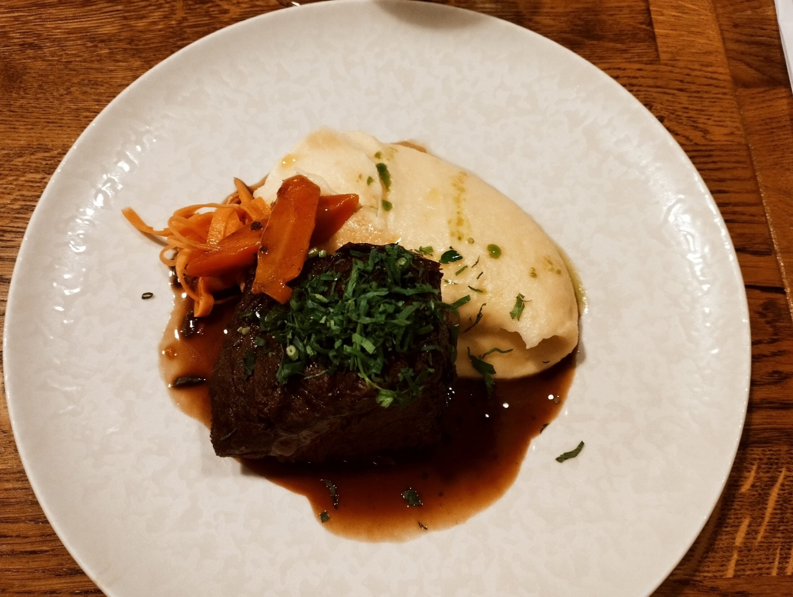 După Paște, la fine-dining. Cină perfectă la Jules