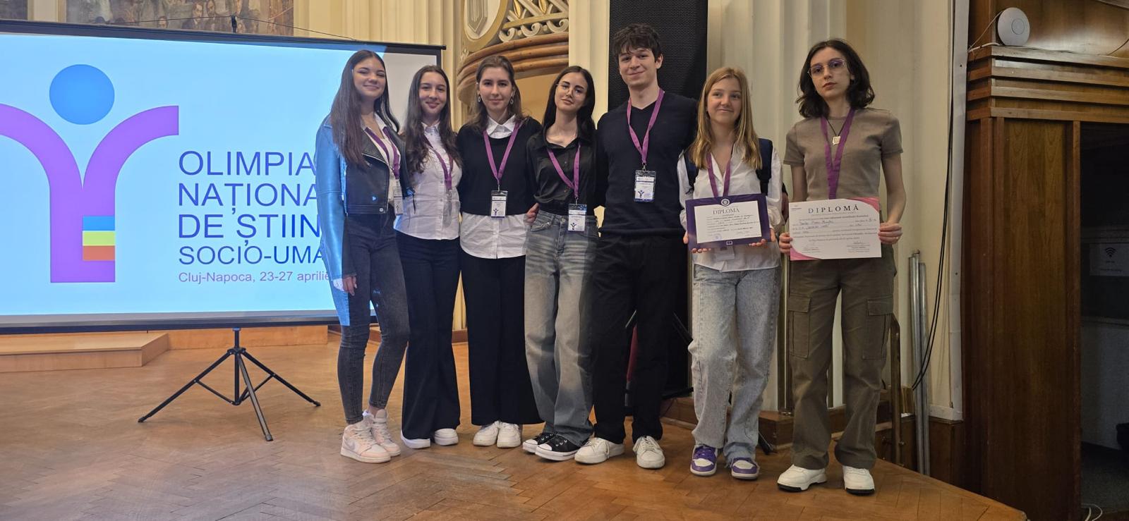 Mai mulți elevi din Sibiu, premiați la Olimpiada Națională de Științe Socio-Umane de la Cluj. Profesor: „Ne onorează și aduc mândrie comunității”