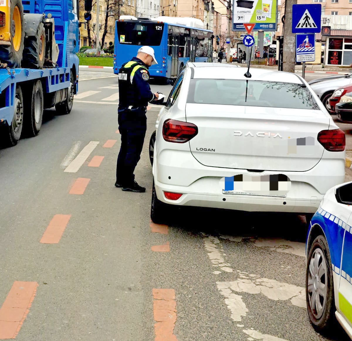 11 șoferi au fost amendați pentru că au parcat neregulamentar, pe M. Viteazu și Semaforului