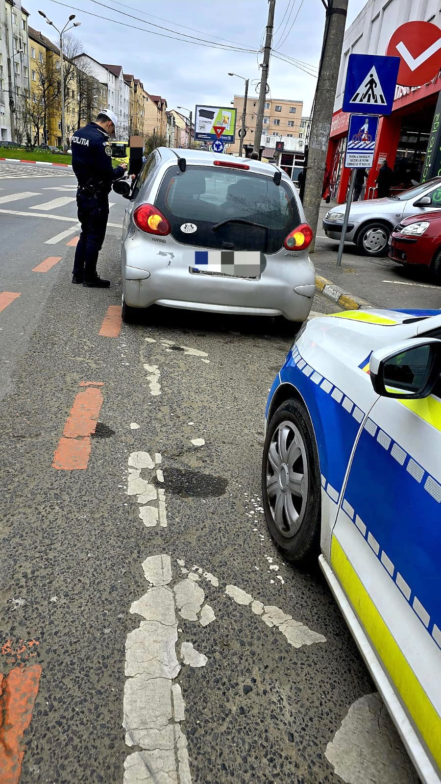 11 șoferi au fost amendați pentru că au parcat neregulamentar, pe M. Viteazu și Semaforului