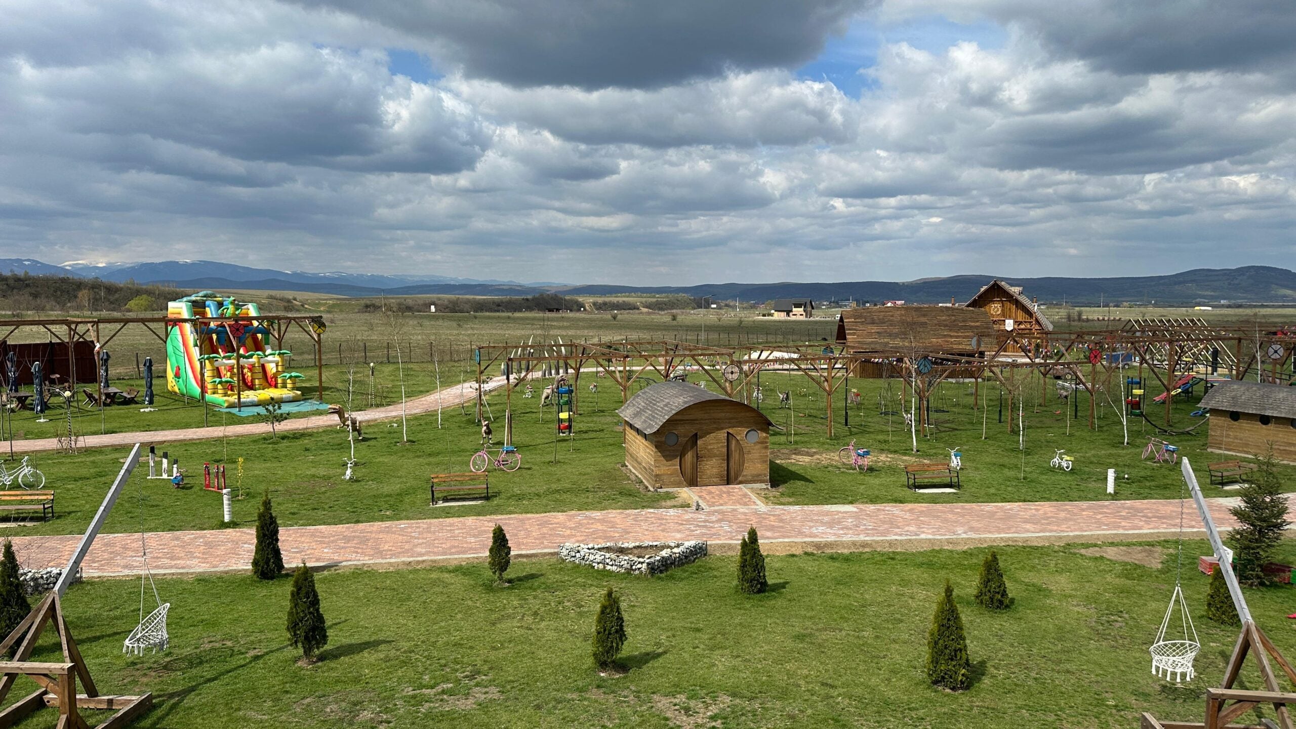 Sibiul are un sat de vikingi pe Valea Avrigului. Am descoperit o nouă atracție turistică a județului