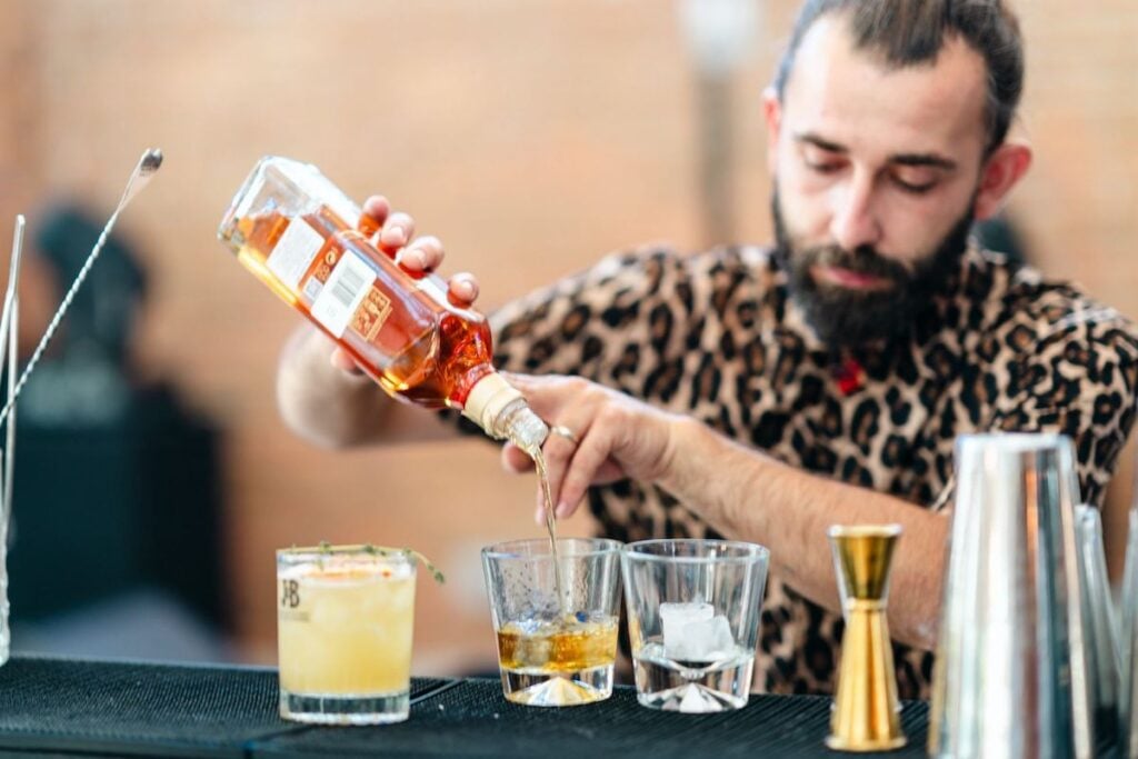 drunken-colective-micile-afaceri5-chxh
