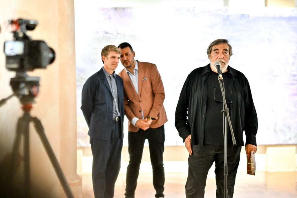 posatti-chituta-si-sbarcea-kwq2