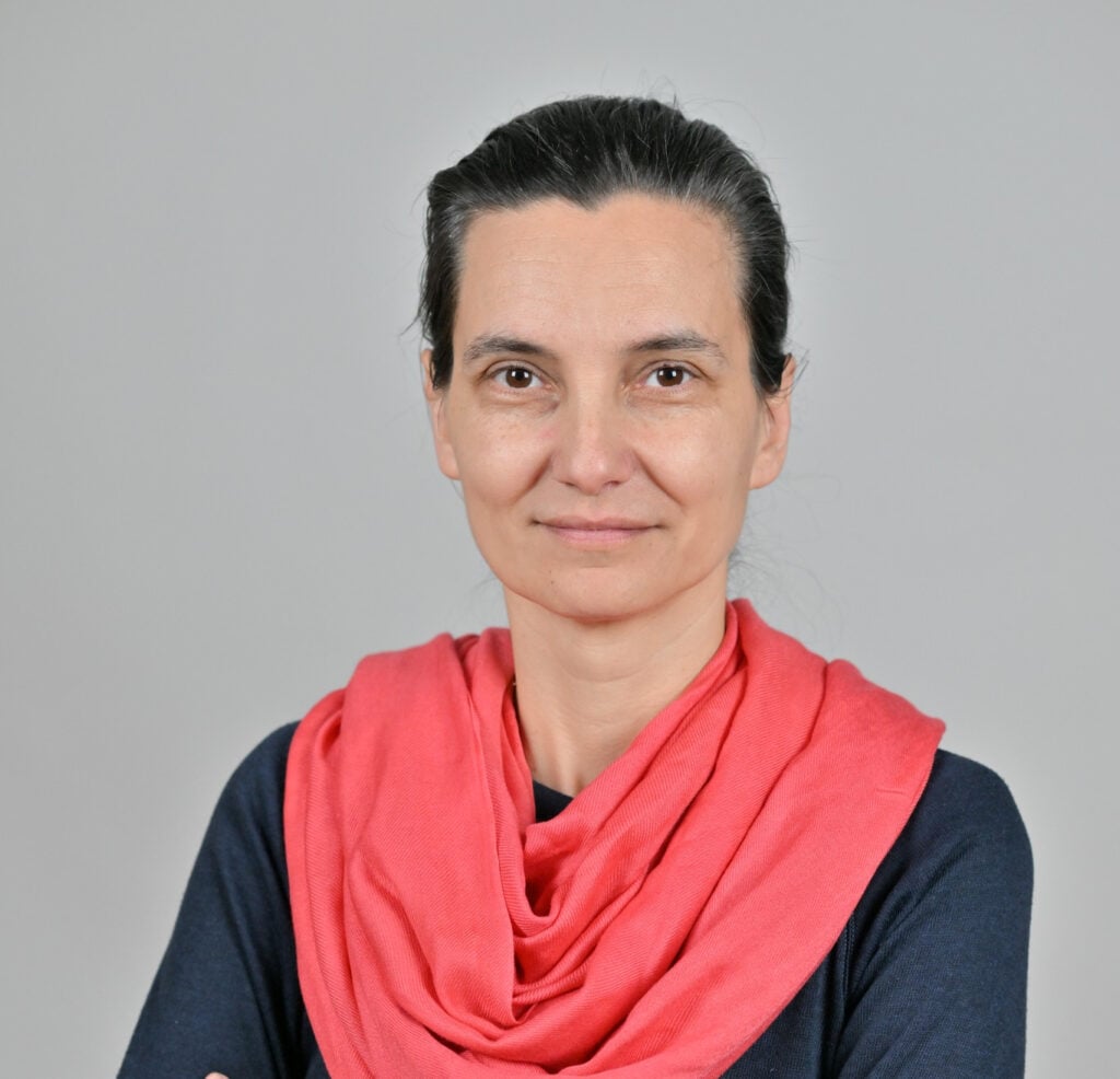 raluca-teodorescu-3oti