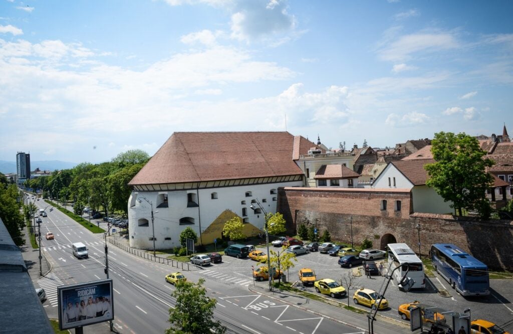 sibiu-bulevardul-coposu-sala-thalia-bxc1