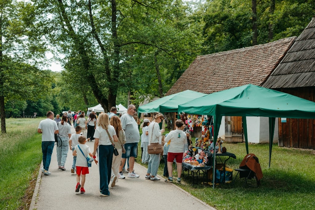 5.000 de vizitatori au ajuns weekend-ul trecut la târgul de jucării din Muzeul Astra