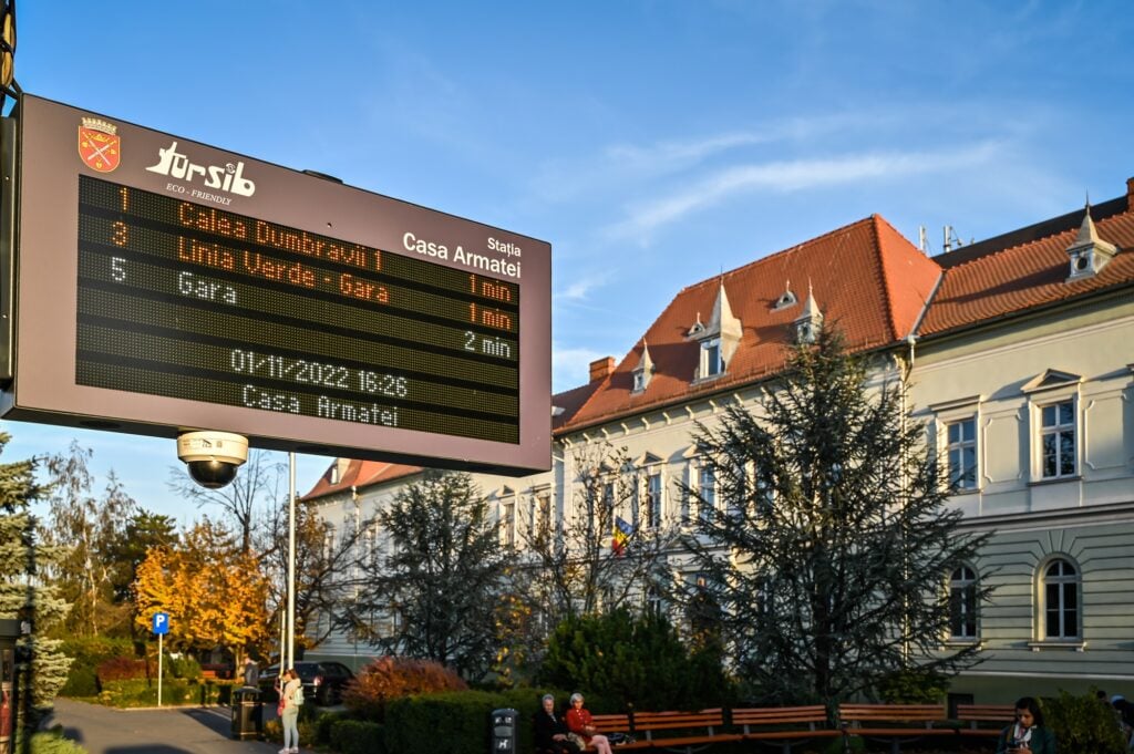 ZEPPELIN STUDIO    FOCUS AGENCY