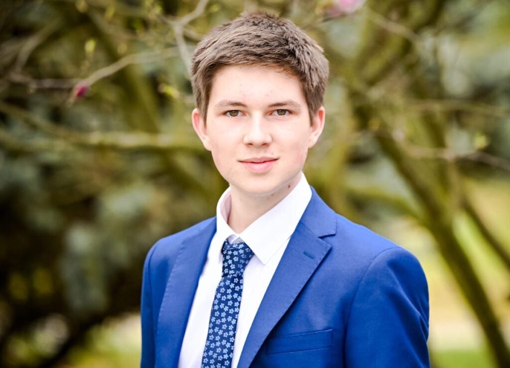 s-tefan-simescu-cea-mai-mare-medie-medias-evaluare-kyin