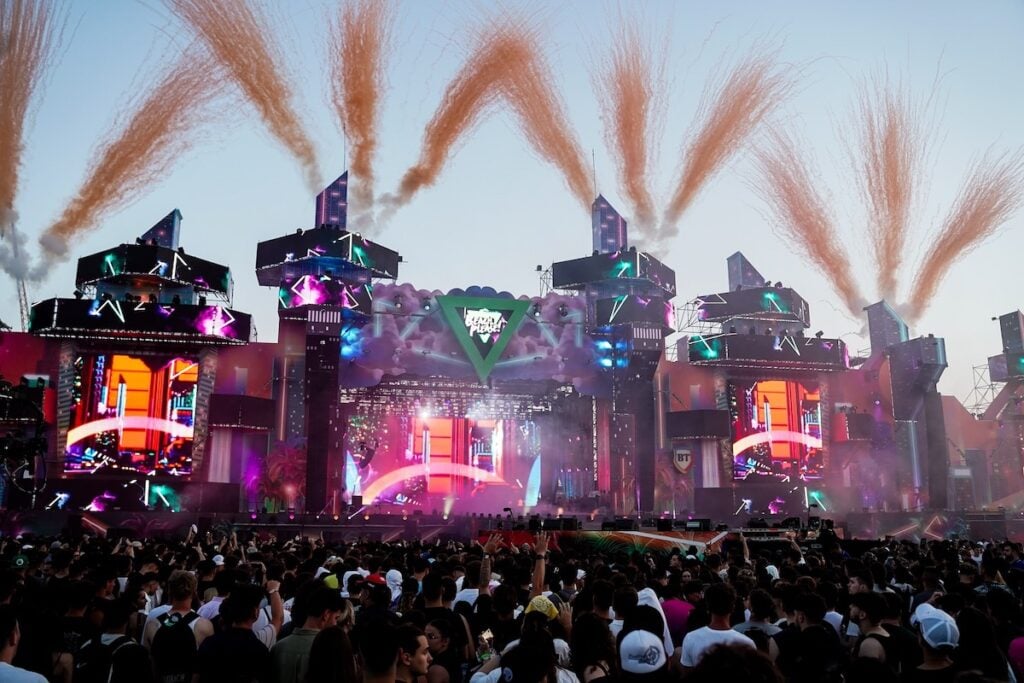 scena-beach-please-sursa-facebook-vapl-kcxd