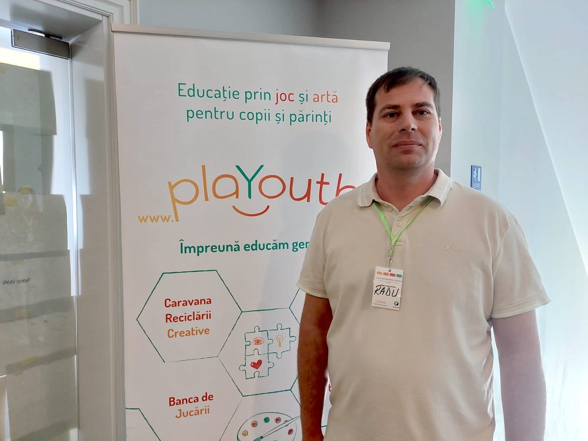 Caravana Reciclării Creative a adunat în tabăra de la Sibiu 40 de profesori din 8 județe ale țării: „Când există dragoste și creativitate, lucrurile se întâmplă natural”