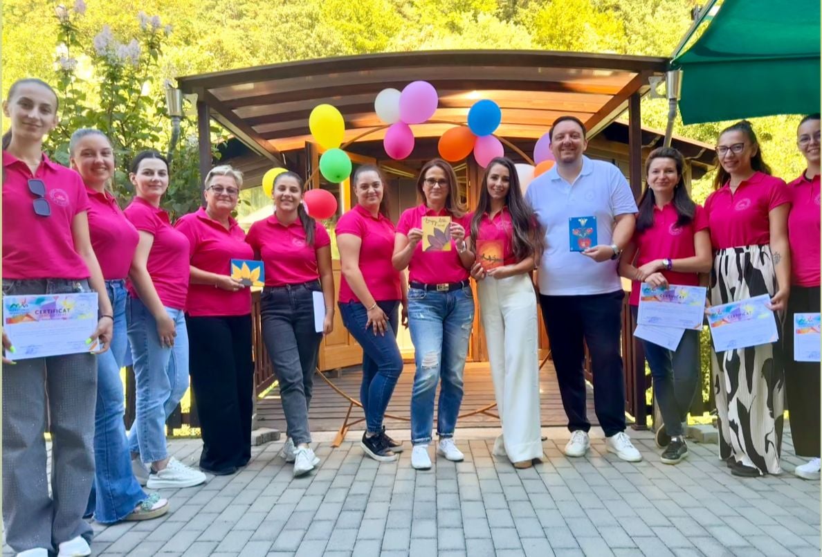 Zece învățătoare debutante au descoperit la Sadu cum să transforme lecțiile în experiențe vii. Tabăra Învățătorilor Debutanți a ajuns la a doua edfiție