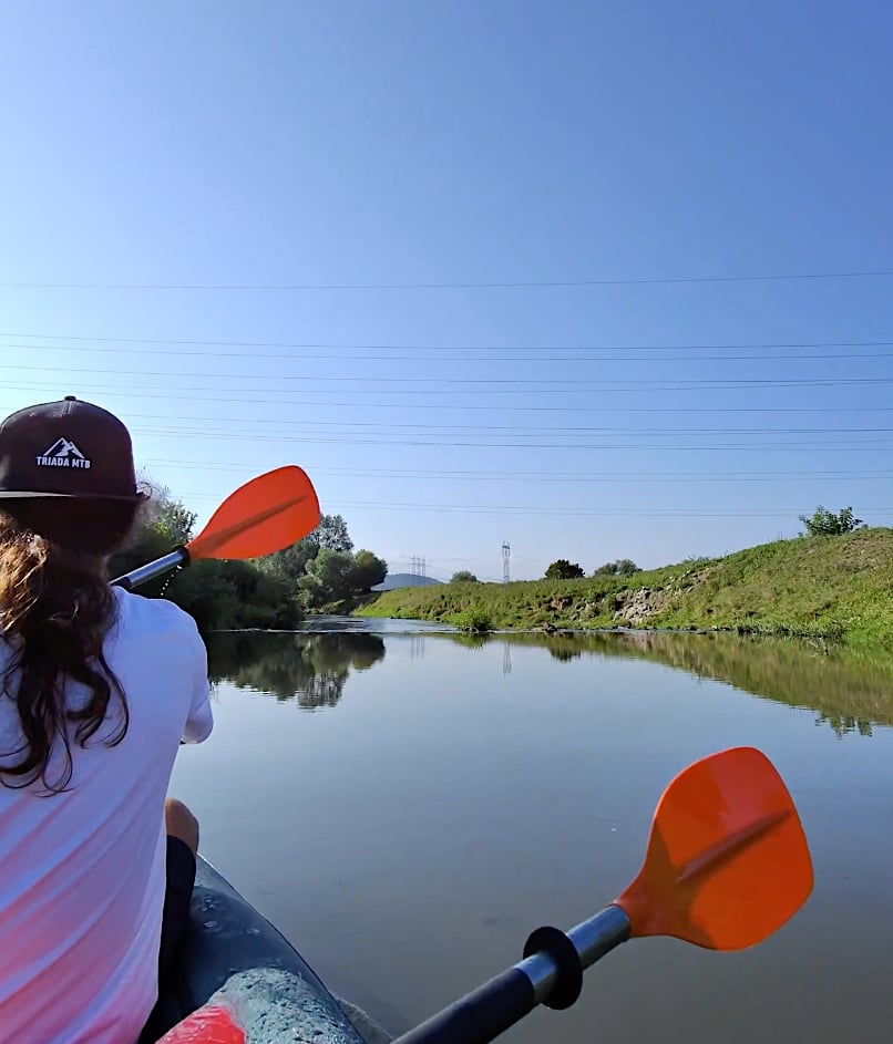 Am coborât cu barca pe Cibin din Sibiu până la Tălmaciu: aventură, fascinație și revoltă