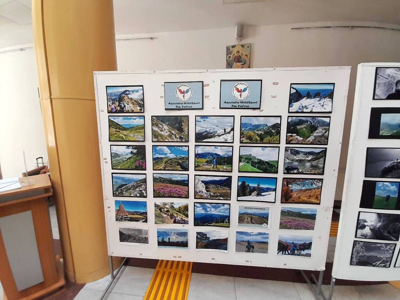 Expoziția „Om și Munte”, pornită de la Sibiu, a ajuns la finalul caravanei la Râmnicu Vâlcea