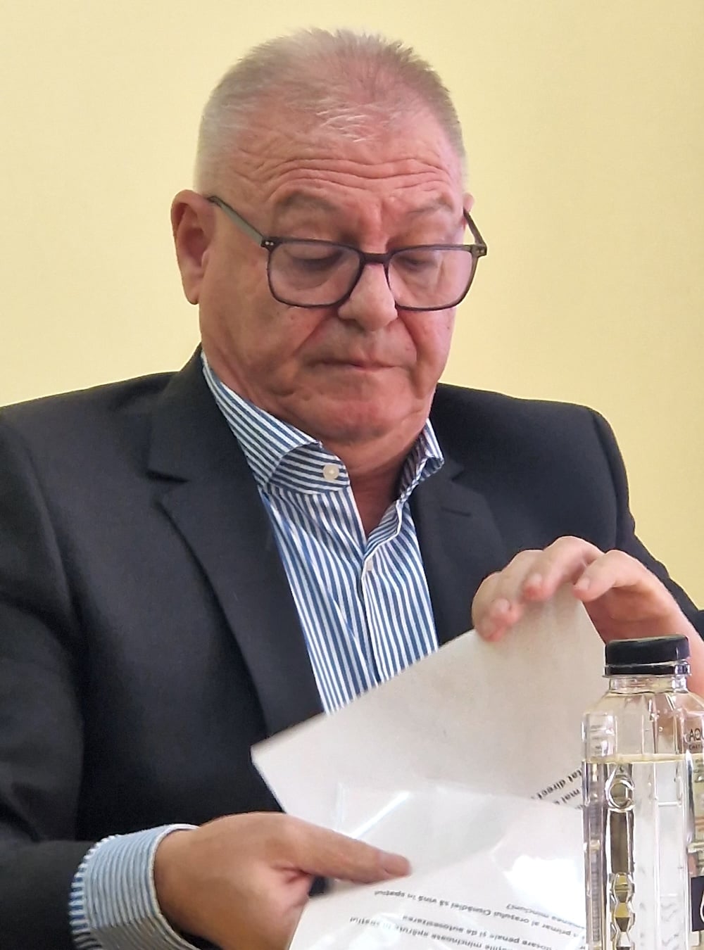 ACTUALIZARE Cu răspunsuri de la DNA și Parchet în mână, Gheorghe Huja neagă acuzațiile aduse în ultima vreme de primarul Mircea Orlățan. Reacția Primăriei