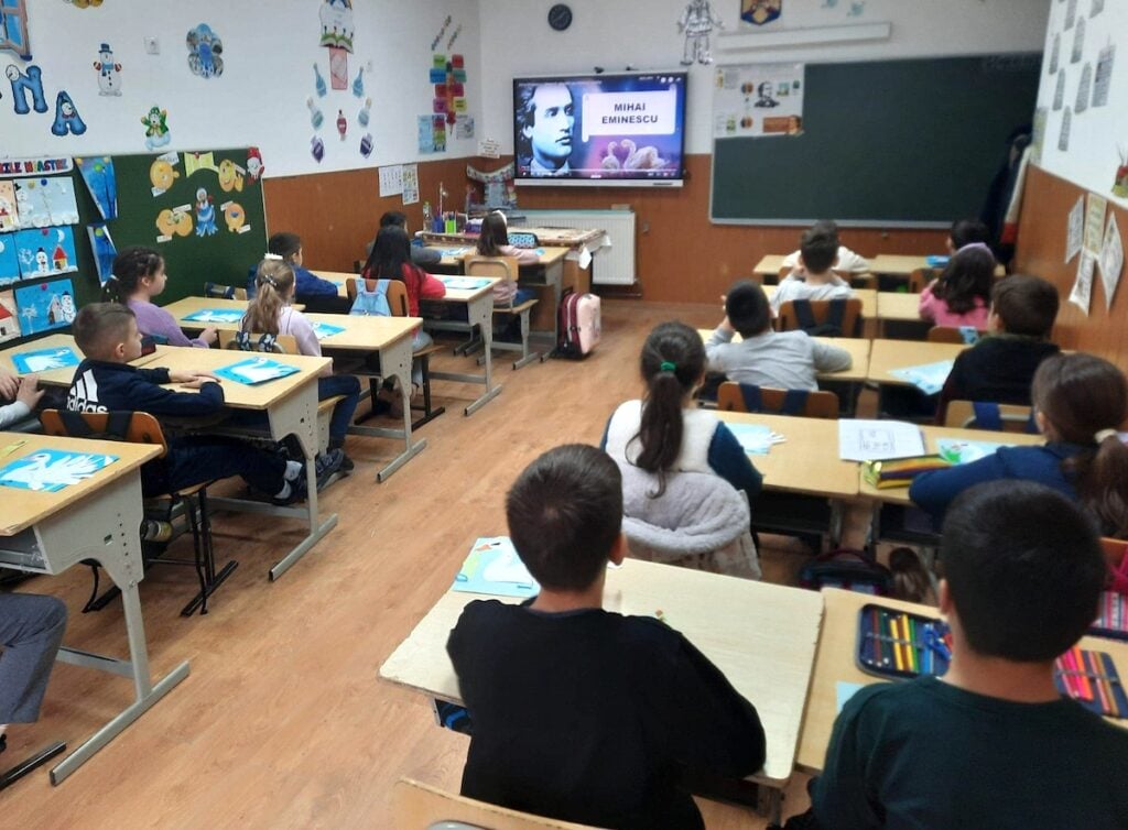 scoala-samuil-micu-sadu-f8wk