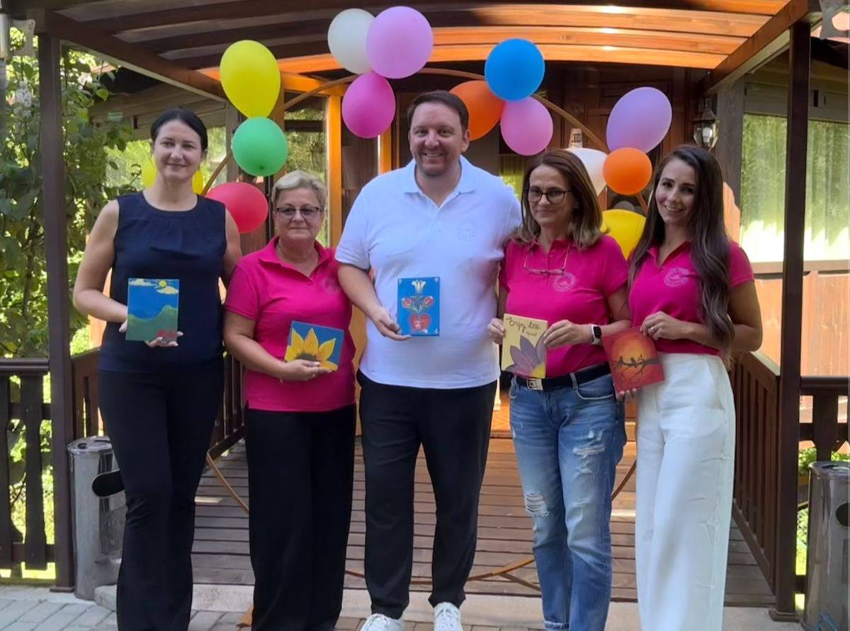 Zece învățătoare debutante au descoperit la Sadu cum să transforme lecțiile în experiențe vii. Tabăra Învățătorilor Debutanți a ajuns la a doua edfiție