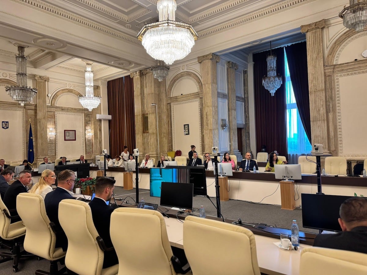 Adrian Echert, deputatul USR Sibiu, după discuțiile cu reprezentanții Fondului Monetar Internațional: Deși contextul regional este dificil, mesajele transmise sunt încurajatoare pentru țara noastră