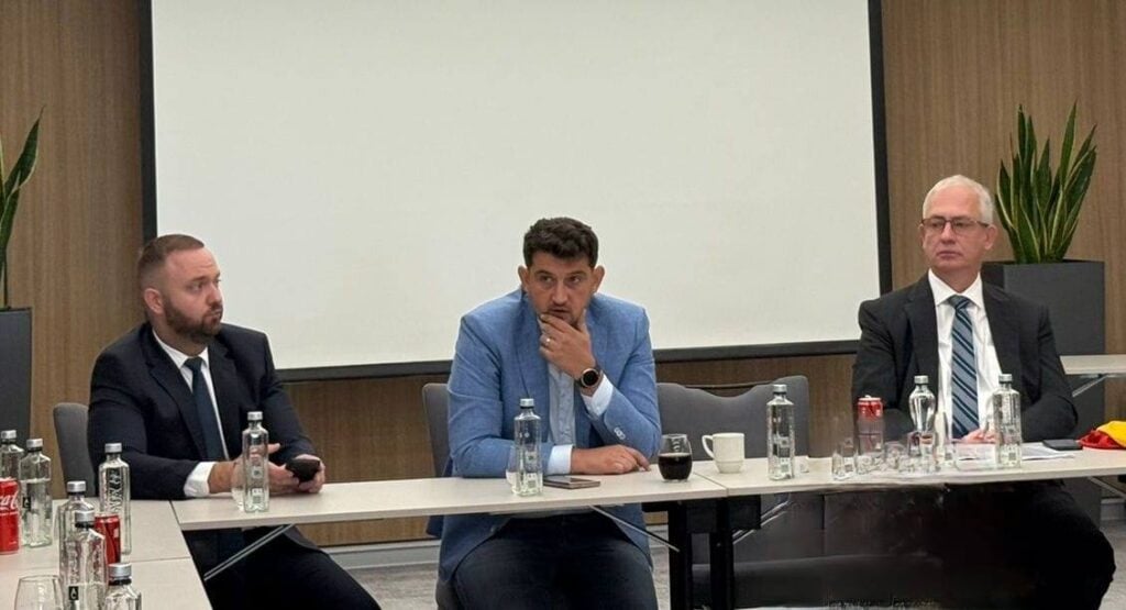 asociatia-aeroporturilor-2xov