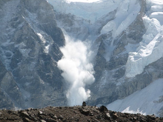 sibiu-risc-insemnat-de-avalansa-si-zapada-de-peste-un-metru-la-balea-lac-379505-ohem