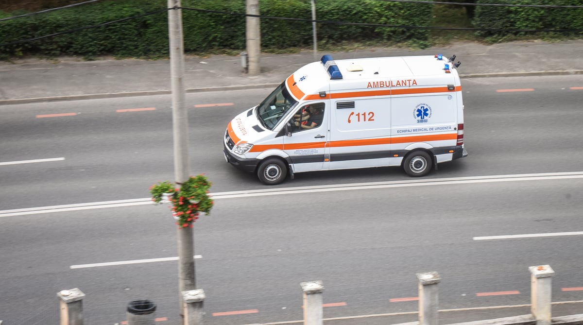 ambulanta-salvare-1-ae1y