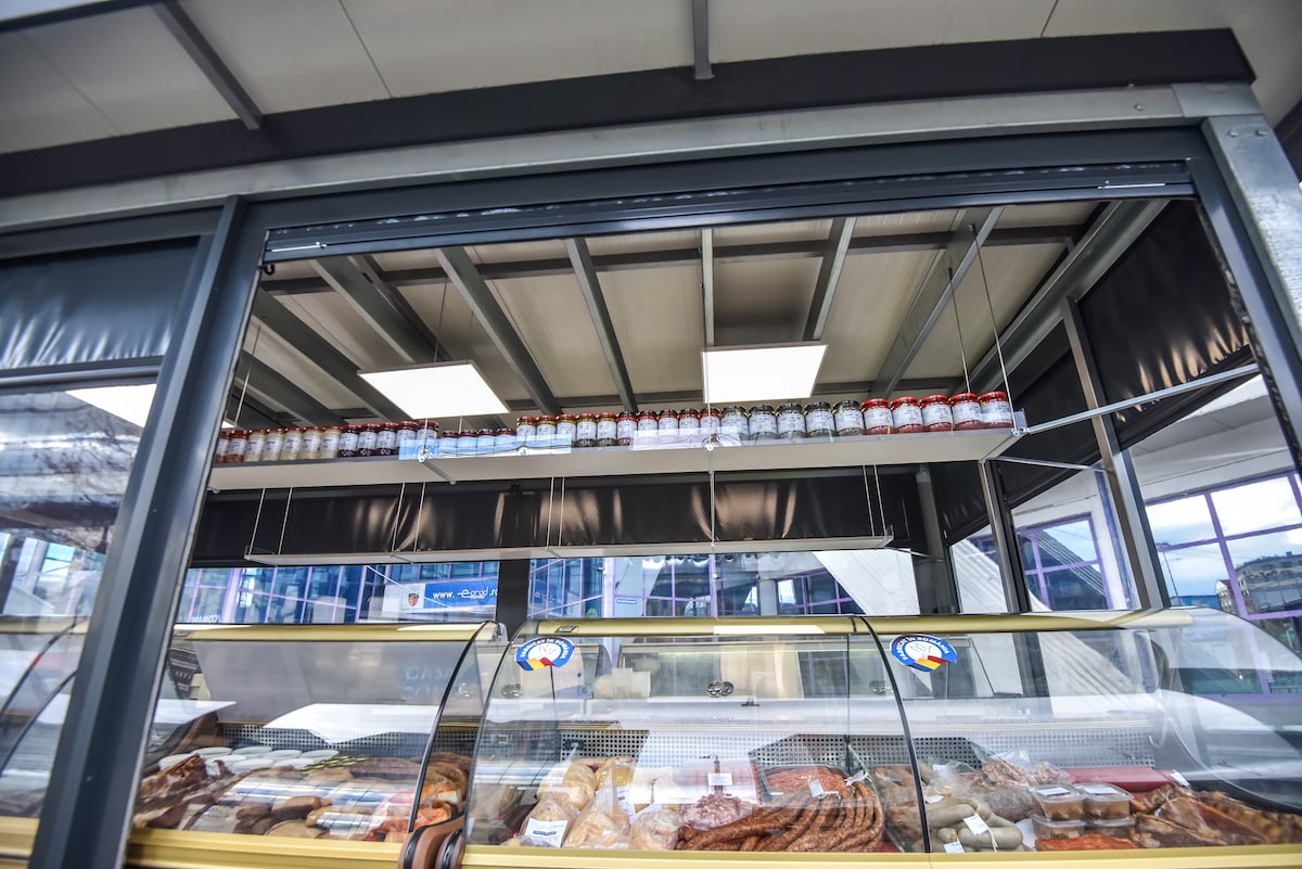 S-a deschis un nou magazin cu produse locale, în cadrul Pieței Volante Transilvania. Programul este de luni până sâmbătă