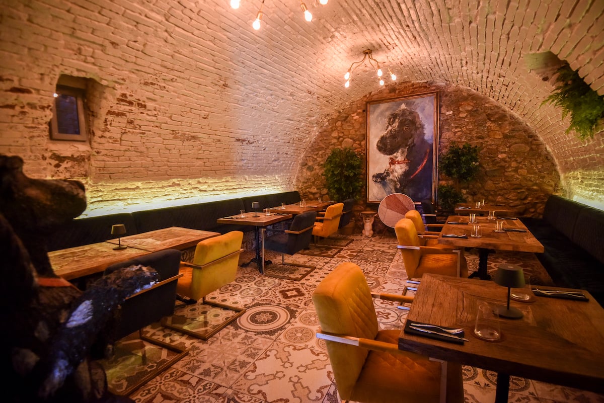 O nouă experiență culinară în centrul Sibiului: Restaurantul lalili dine&wine și meniul semnat de chef Dan Crețu