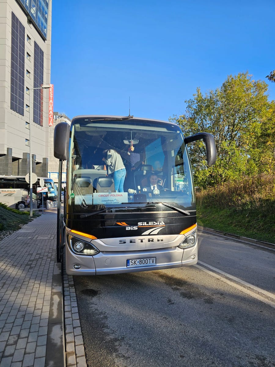 Oportunitate unică pentru sibieni: Zbor din Sibiu în Polonia și o vacanță de patru zile pe circuitul Katowice – Auschwitz - Cracovia