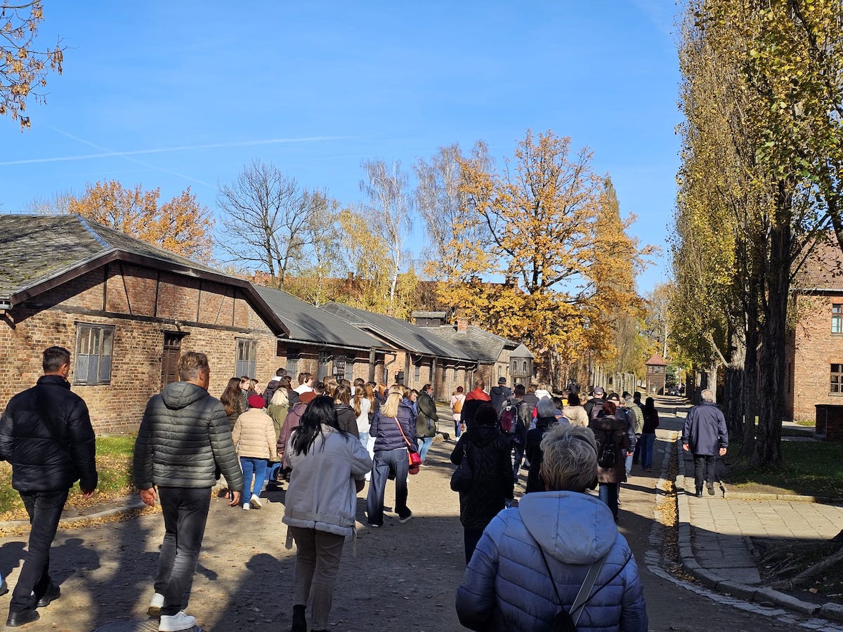 Oportunitate unică pentru sibieni: Zbor din Sibiu în Polonia și o vacanță de patru zile pe circuitul Katowice – Auschwitz - Cracovia