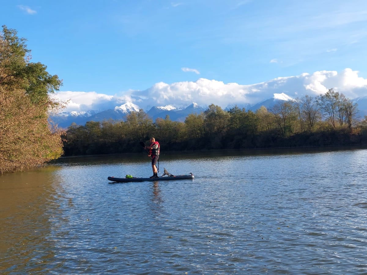 FOTO / VIDEO Am fost cu SUP-ul pe Olt. Un test de curaj, nu de echilibru
