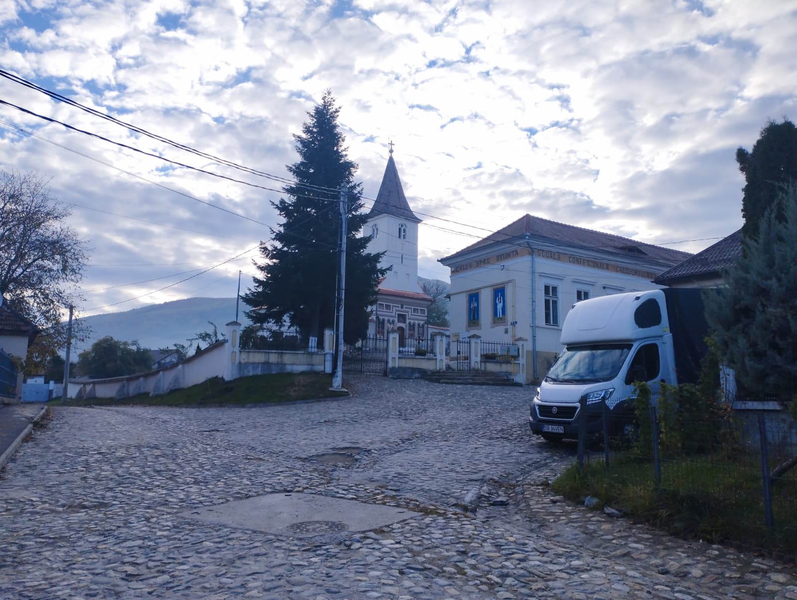 Turnu Roșu, la propriu poarta de sud a Transilvaniei: arhipelag, vamă imperială, sat românesc