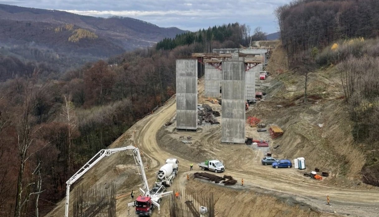 FOTO Autostrada A1 Sibiu – Pitești: WeBuild avansează pe tronsonul 3: ”Mă bucur să împărtășesc progresul unui proiect de amploare”