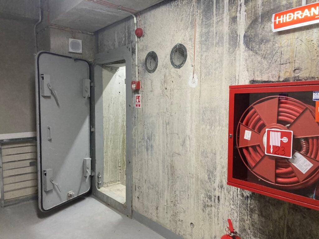 buncar-promenada-intrare-pau0