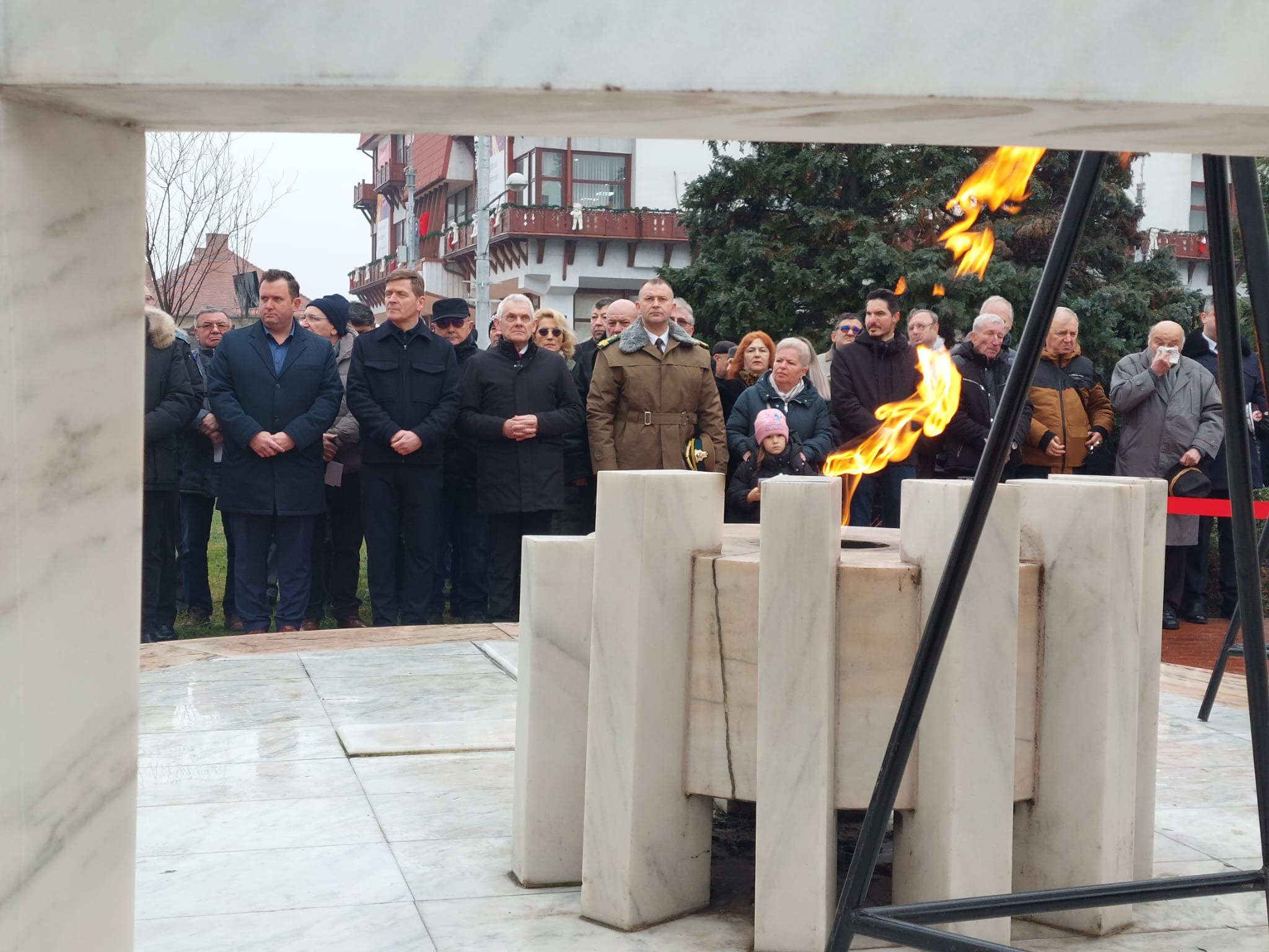 Comemorarea Revoluției din 1989, la Sibiu. Lt. col. Ralea despre eroi: „Ei și-au dorit o lume mai bună, nu lipsită de umanitate, nu dezbinată, nu răutăcioasă sau invidioasă”