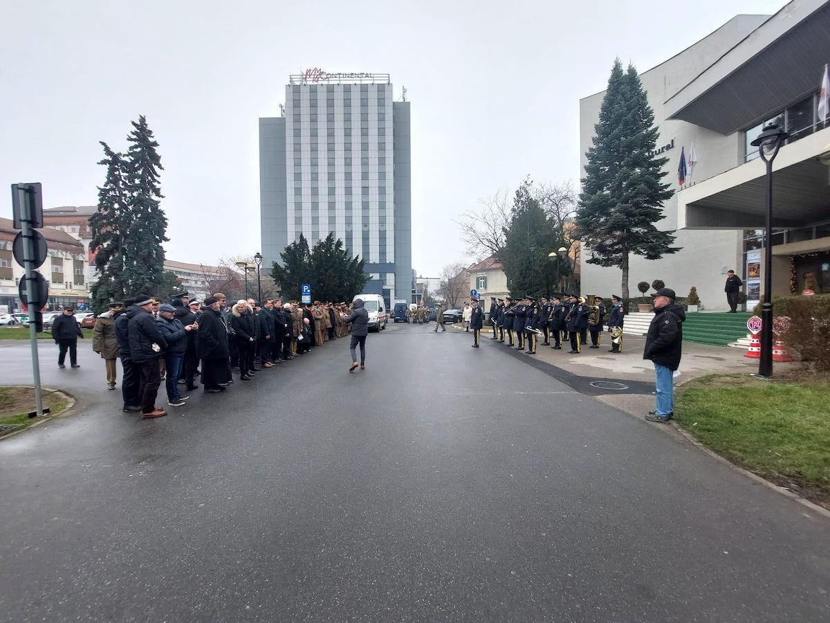 Comemorarea Revoluției din 1989, la Sibiu. Lt. col. Ralea despre eroi: „Ei și-au dorit o lume mai bună, nu lipsită de umanitate, nu dezbinată, nu răutăcioasă sau invidioasă”