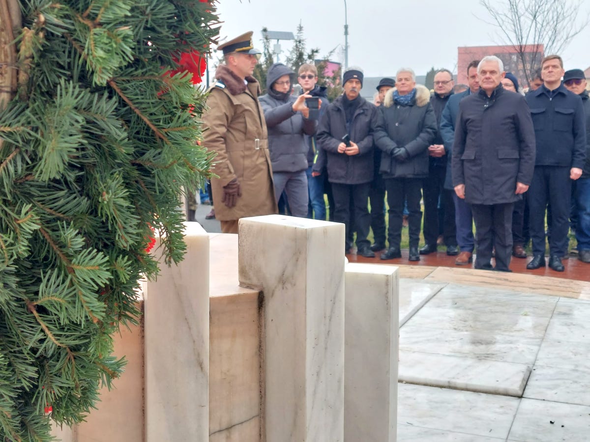 Comemorarea Revoluției din 1989, la Sibiu. Lt. col. Ralea despre eroi: „Ei și-au dorit o lume mai bună, nu lipsită de umanitate, nu dezbinată, nu răutăcioasă sau invidioasă”