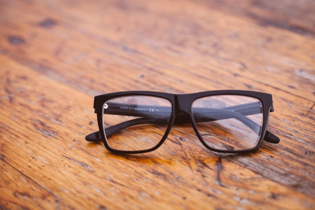 ochelari-pixabay-ym3e