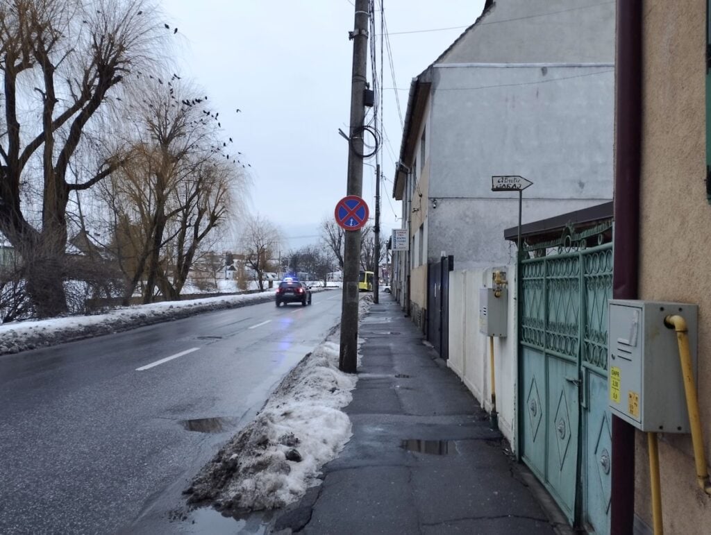 oprirea-interzisa-oq4n