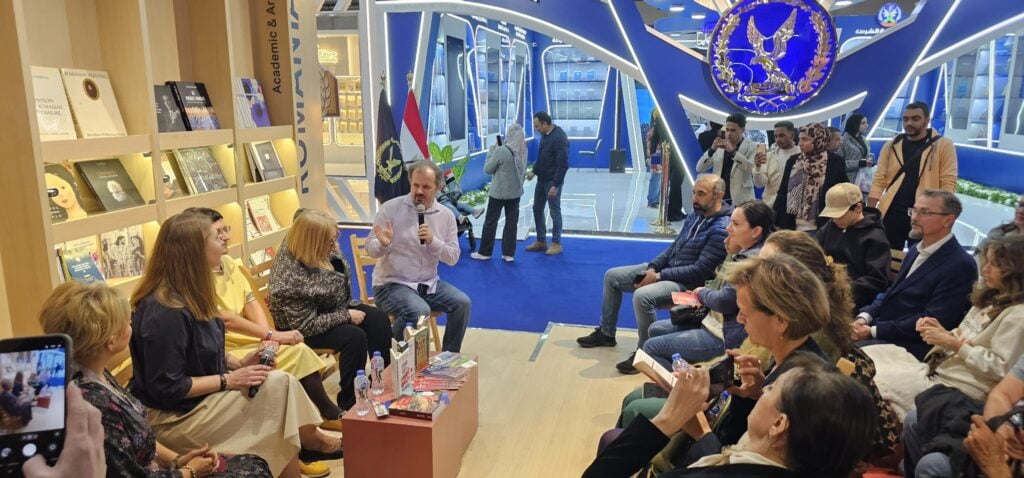 radu-vancu-scriitori-targ-cairo-foto-min-culturii-1-dbnr