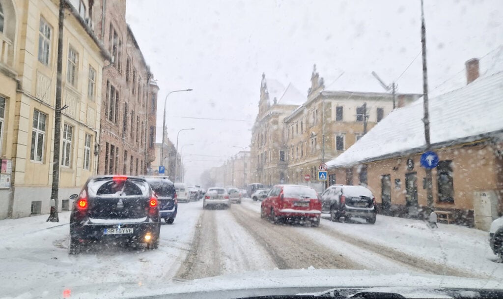 trafic-iarna-circulatie-iarna-vreme-ln1w