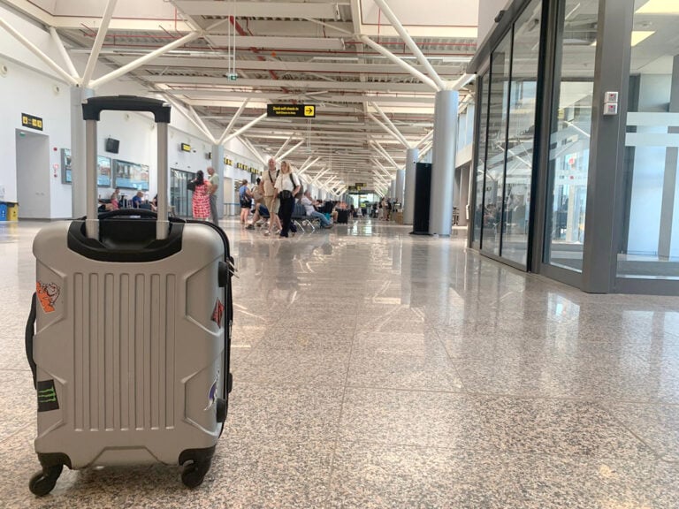 aeroport-valiza-vacanta-1rv9