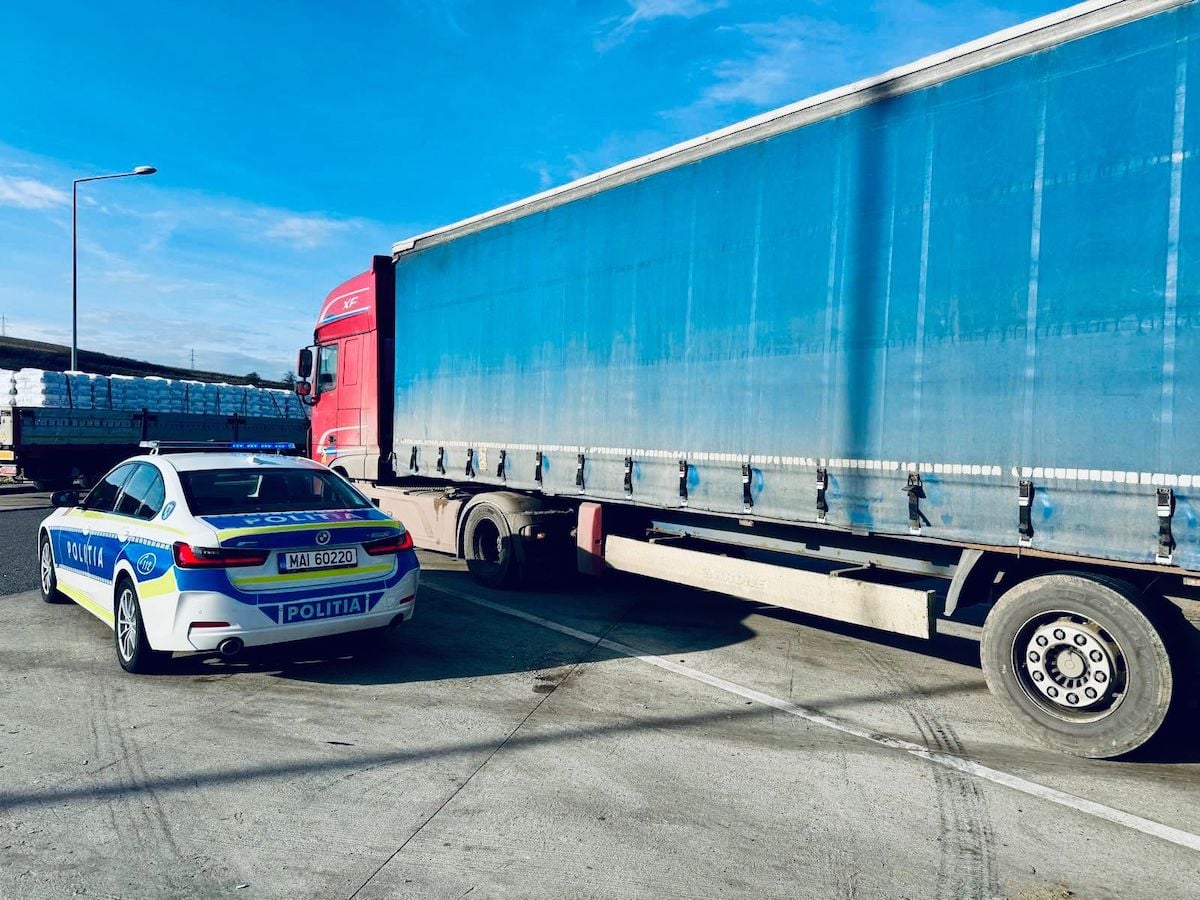 75 de amenzi în valoare de peste 81.000 de lei, date de polițiști pe Autostrada A1, în weekend