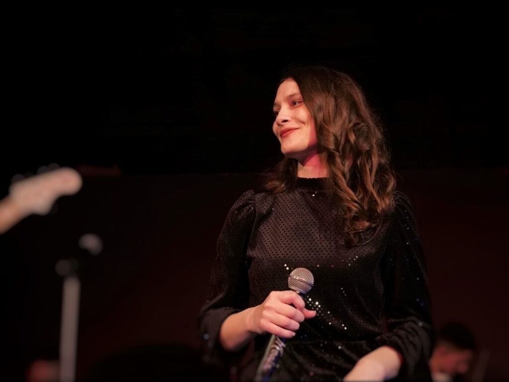 maria-birsan-foto-younique-studio-fqjr