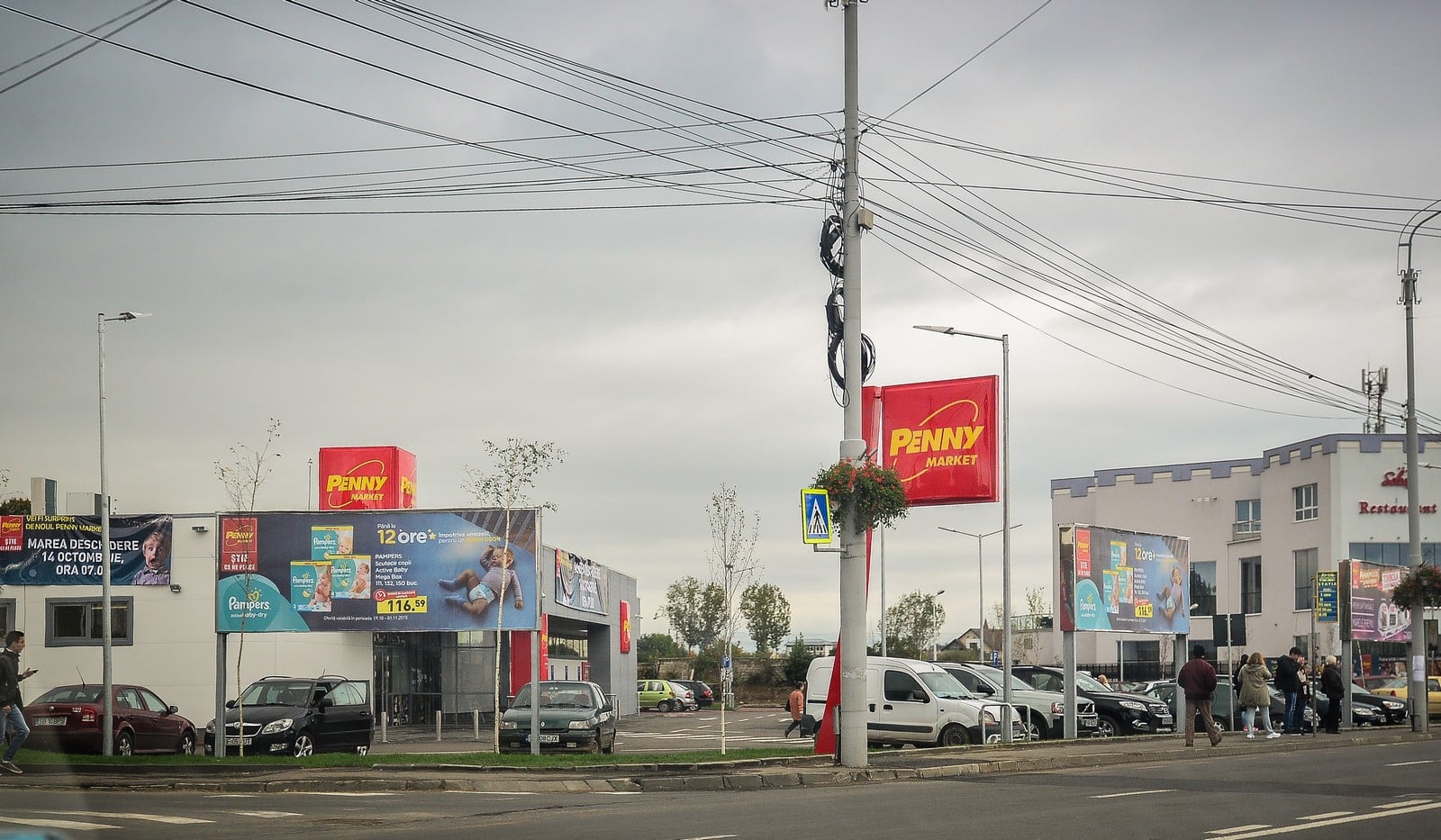 Magazinul Dumbrava: Penny deschide la parter, iar la întregul etaj trei va fi amenajată o sală de sport de către 18Gym
