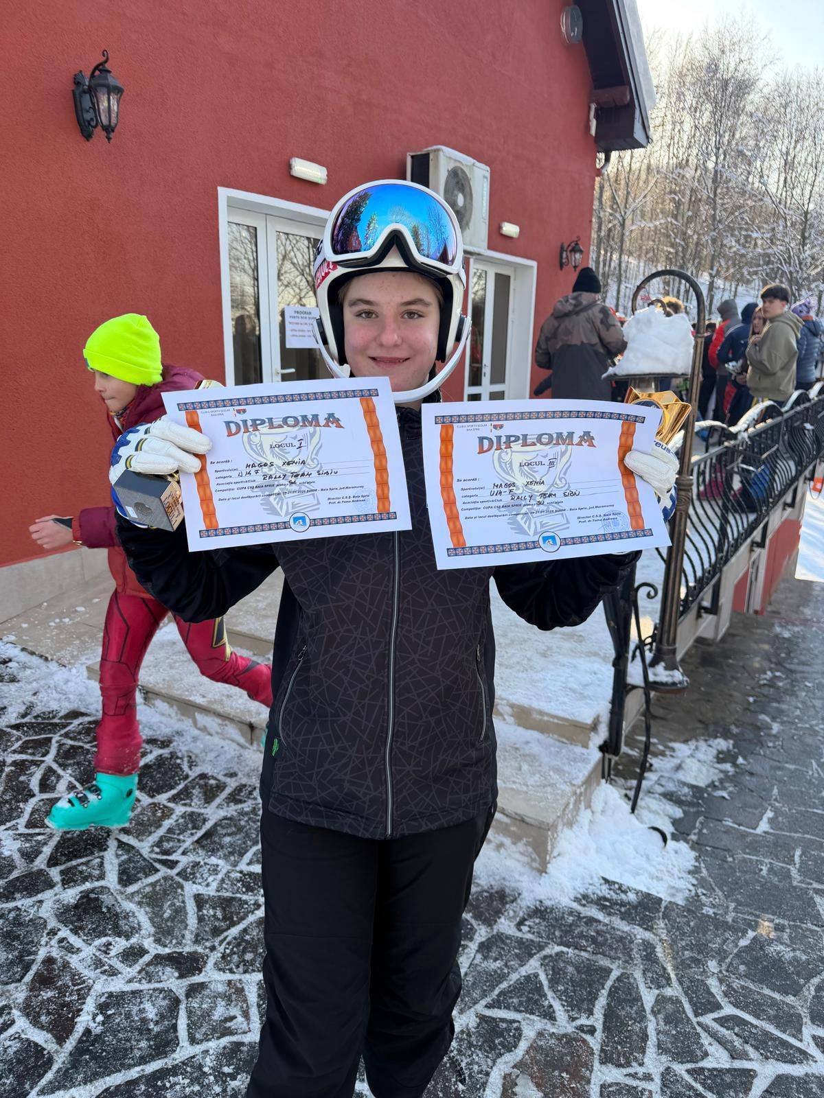 Xenia Magoș, elevă în clasa a VII-a la I.L. Caragiale, pe podiumul Cupei României la schi alpin: o victorie în memoria profesorului Mihai Olaru