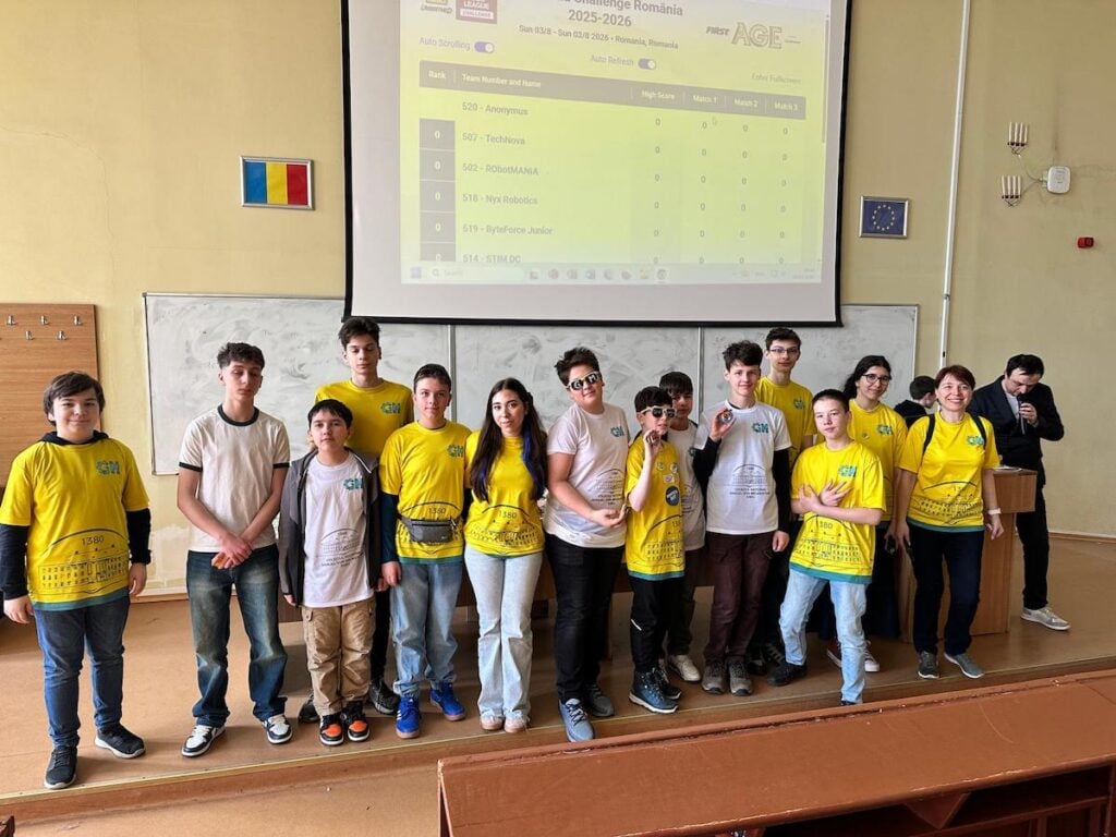 Colegiul Brukenthal, robotica, Gear Maniacs Junior3